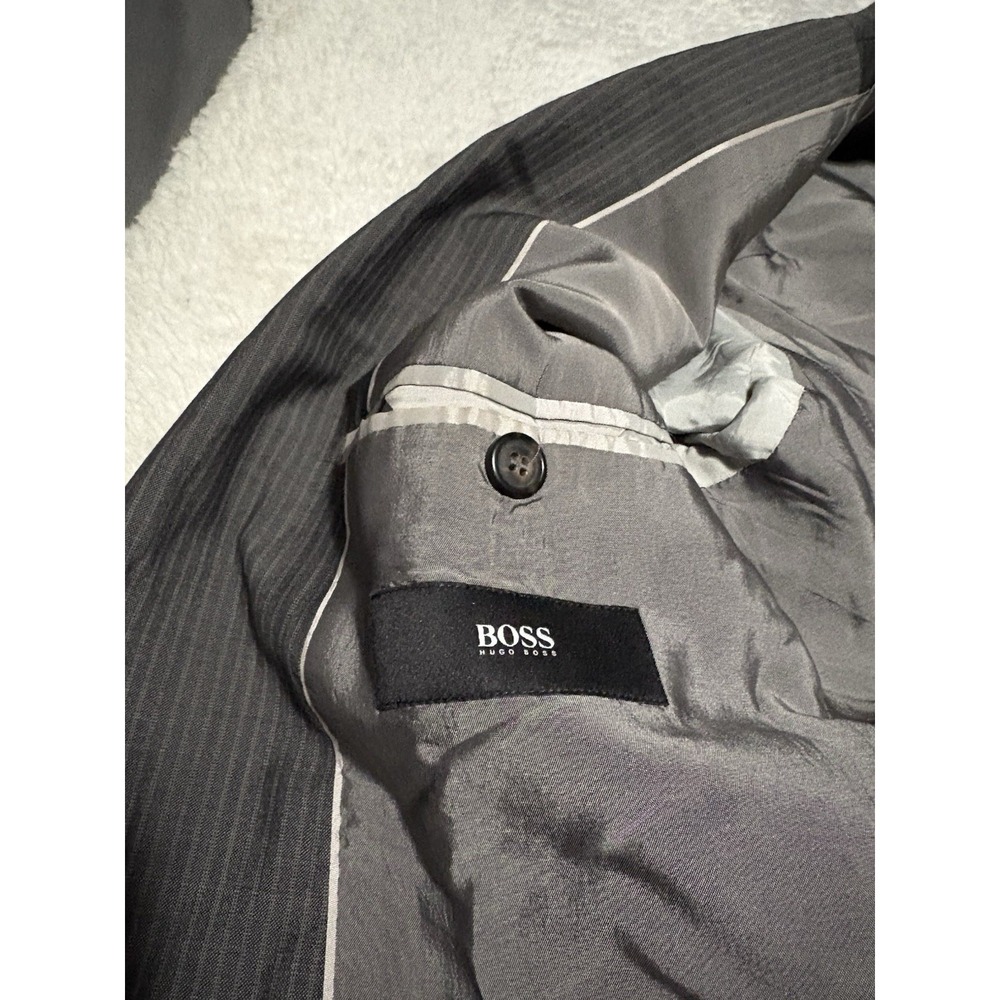 Hugo Boss Men's Gray Striped Sport Blazer Wool Jacket Size 36S READ - Picture 11 of 11
